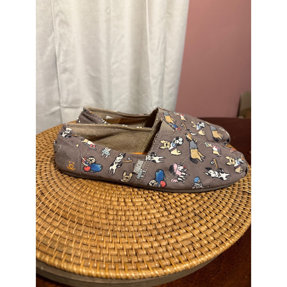 Skechers BOBS for Dogs Womens 10 Taupe Dog Sports Print Slip On Flats 32574